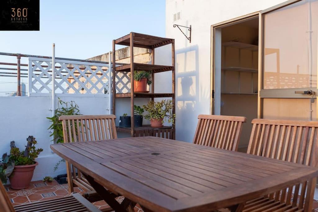 Beautiful, Typical Maltese 4Br Home With Roof Top By 360 Estates สลีมา ภายนอก รูปภาพ