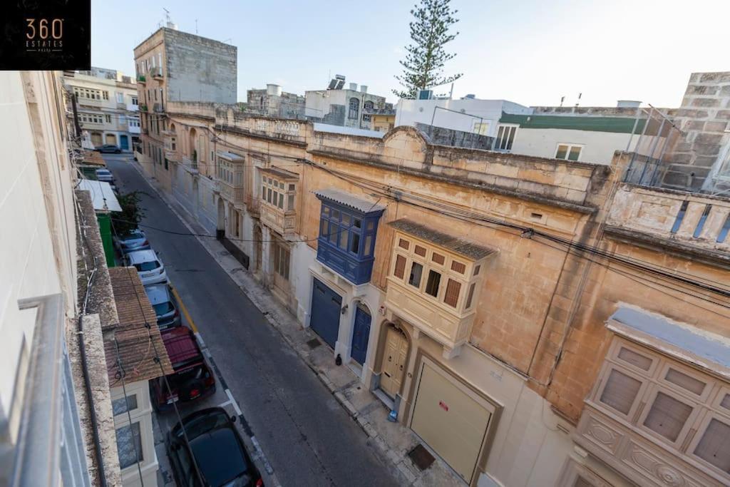 Beautiful, Typical Maltese 4Br Home With Roof Top By 360 Estates สลีมา ภายนอก รูปภาพ